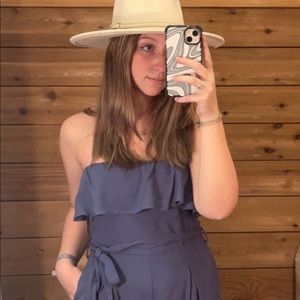 Meet your Posher, Ella